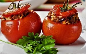 طرز تهیه دلمه گوجه فرنگی