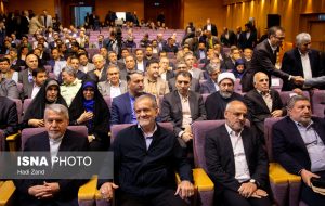 مطالبه‌هایی از رئیس جمهور در حاشیه الواح هخامنشی