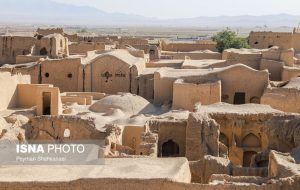 قلعۀ مورچه‌خورت؛ بنایی با اسرار نهان