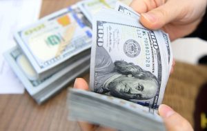 عبور دلار نیما از کانال ۴۹ هزار تومان/ سونامی گرانی در راه است؟