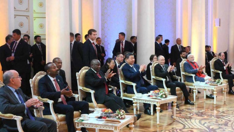 بیش از 30 کشور به دنبال روابط قوی تر بریکس هستند - روسیه مذاکرات استراتژیک را رهبری می کند