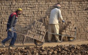 حداقل و حداکثر عیدی کارگران بر اساس یک فرمول محاسبه می‌شود