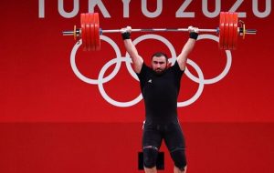 یکی از رقبای علی داودی در قهرمانی جهان کم شد