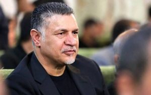  سفره لاکچری شب یلدای علی دایی + عکس