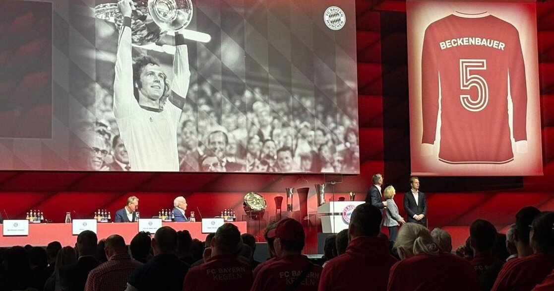 عکس | شماره 5 قرمزها برای همیشه بایگانی شد