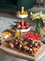 میز و سفره شب یلدا را چگونه تزئین کنیم؟ (30 تزئین جذاب یلدایی)