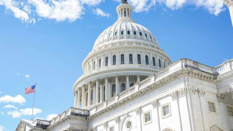 پایان سرکوب کریپتو؟ نماینده مجلس می‌گوید «نظام‌گذاری از طریق اجرا به پایان رسیده است»