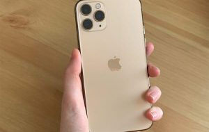 قیمت آیفون دست دوم در بازار / آیفون ۱۵ کارکرده چند؟