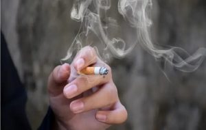 تاثیر دخانیات در کاهش باروری زنان