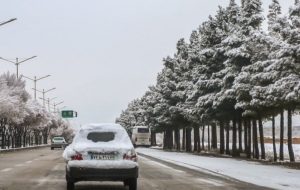 ترافیک سنگین در هراز / بارش برف در جاده‌های ۳ استان-راهبرد معاصر