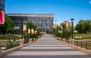 کانادا تفکیک تخصیص مجوز مطالعه توسط استان را نشان می دهد ، جزئیات بیشتر در مورد PALS را به اشتراک می گذارد