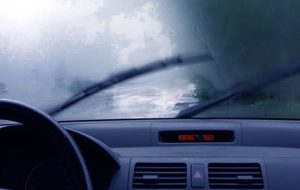 نابودی رفع بخار شیشه خودرو با کولر! + فیلم