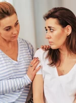 هنر تسلی دادن به دیگران در ۴ گام