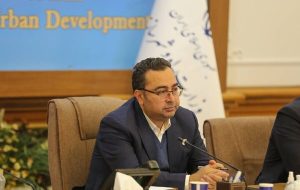 مستأجران و کارگران کم‌درآمد خانه‌دار می‌شوند