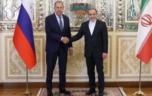 ادعای روزنامه کویتی: لاوروف به ایران پیشنهاد داده بجای مذاکره با اروپا، ترامپ و پزشکیان با یکدیگر دیدار کنند