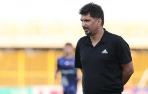 انتقاد از حضور کرمانشاهی در پرسپولیس؛ این اتفاق هیچ جای دنیا نمی‌افتد!