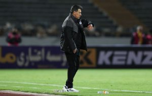 خشم نوازی پس از شکست مقابل پرسپولیس؛ چرا فقط باید برادران حیدری دربیها را قضاوت کنند؟ خشم نوازی پس از شکست مقابل پرسپولیس؛ چرا فقط باید برادران حیدری دربیها را قضاوت کنند؟