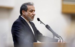 عراقچی: هرگز از موضع ضعف پای میز مذاکره نمی‌رویم