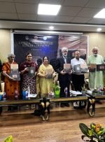 مجموعه‌ای از نسخه‌های خطی رونمایی شد