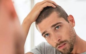 چه وقت باید نگران ریزش موی خود باشیم؟