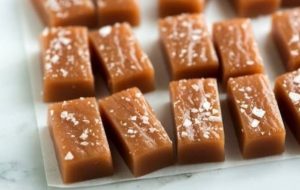 طرز تهیه شکلات عید خانگی ارزان + فیلم