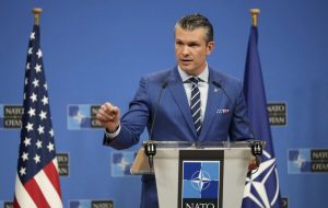 اظهارنظر عجیب وزیردفاع آمریکا درباره تغییرات آب و هوایی!