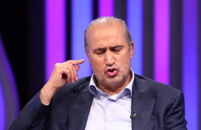 زندگی اولیه و دوران جوانی مهدی تاج