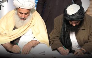 جمهوری اسلامی: بسیاری از اتباع افغانستانی سلاح و مهمات وارد ایران کردند/ هند و پاکستان هم طالبان را به رسمیت نمی شناسد، چرا ما با آنها مذاکره می کنیم