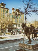 سفر به تهران قدیم؛ خیابان ناصرخسرو با خودروها و بناهای تاریخی! سفر به تهران قدیم؛ خیابان ناصرخسرو با خودروها و بناهای تاریخی!