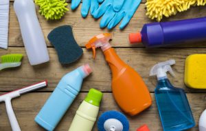 نکات ایمنی در استفاده از شوینده‌ها و مواد شیمیایی