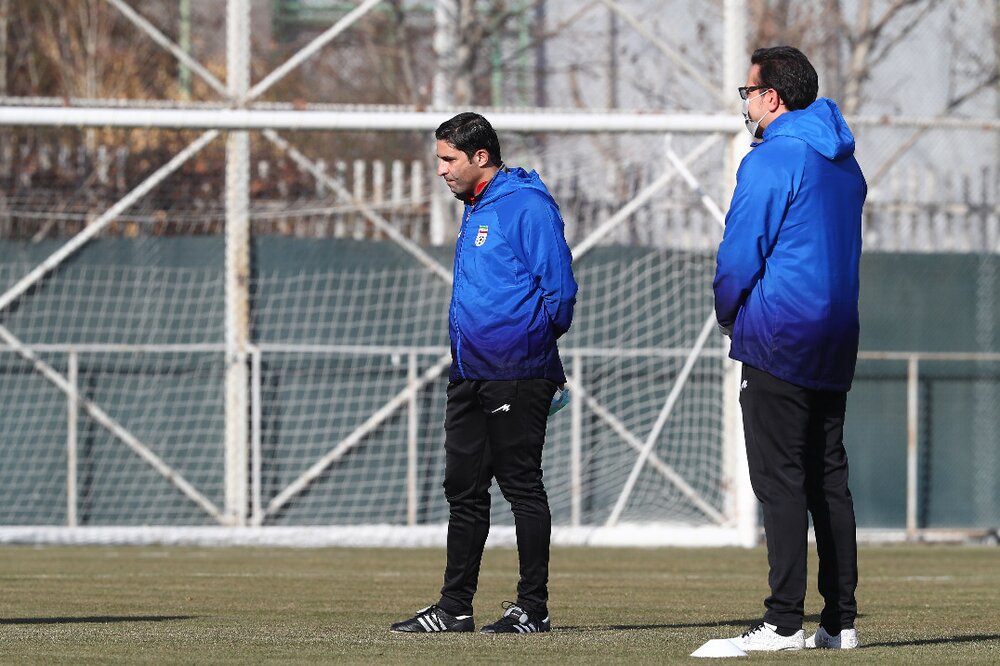 پشتم به مدیران بی‌لیاقت گرم نیست!/آینده‌ای برای فوتبال ایران نمی‌بینم