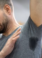 چگونه کمتر عرق کنیم؛ ۹ راه برای کنترل عرق کردن