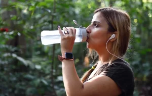 ۱۰ فایده شروع روز با پیاده‌روی: معجزه پیاده روی صبحگاهی