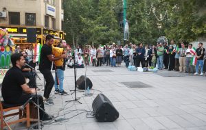 پیچیدن صدای دمام و نی‌انبان در باغ فردوس هم‌زمان با آتش‌بس