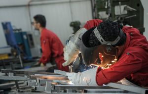 اخراج کارگران در شرایط فعلی غیرقانونی است