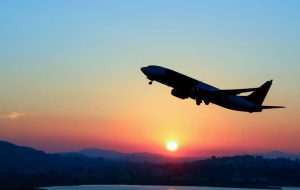 بازگشایی آسمان شرق کشور به روی پروازها؛ فرودگاه مهرآباد و امام همچنان تعطیل هستند