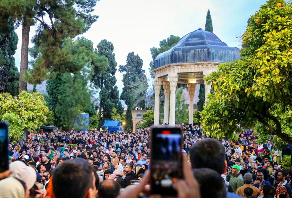 شیراز از بهترین شهرهای ایران برای سفر در بهار