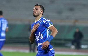 عکس| واکنش یک استقلالی به شایعه پیوستن به پرسپولیس