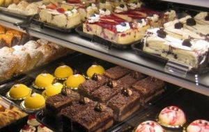 قیمت شیرینی در عید قربان/ قیمت‌ها تغییر کرد؟