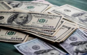 چشم انداز اقتصادی جهانی: ایالات متحده ، اروپا در میان تجارت ، تنش های ژئوپلیتیکی آهسته تر از آنچه انتظار می رود رشد می کند چشم انداز اقتصادی جهانی: ایالات متحده ، اروپا در میان تجارت ، تنش های ژئوپلیتیکی آهسته تر از آنچه انتظار می رود رشد می کند