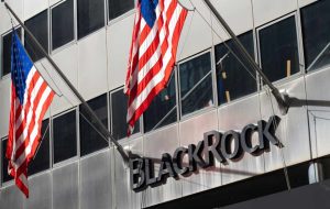 BLACKROCK BITCOIN ETF TITAN DETHRONES 624B $ S&P 500 صندوق در درآمد هزینه