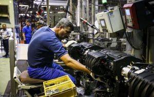 قطعی برق، ترمز تولید خودرو را کشید/ نجفی‌منش: خودروسازان مجبور شدند یک هفته تعطیلات تابستانه را جلو بیاندازند