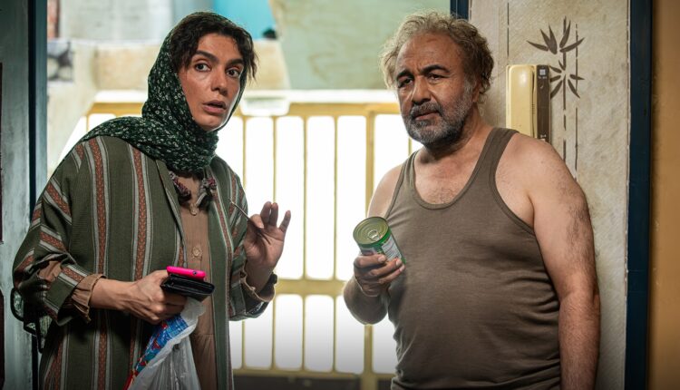 الیکا عبدالرزاقی و رضا عطاران در اجل معلق