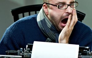 ۱۲ راه درمان بی حالی و کسالت + راهنمای گام‌به‌گام