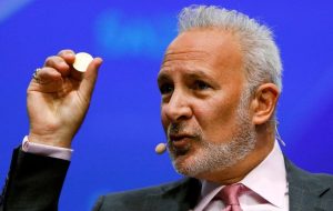 پیتر شیف می گوید اتر را بفروشید و بیت کوین بخرید