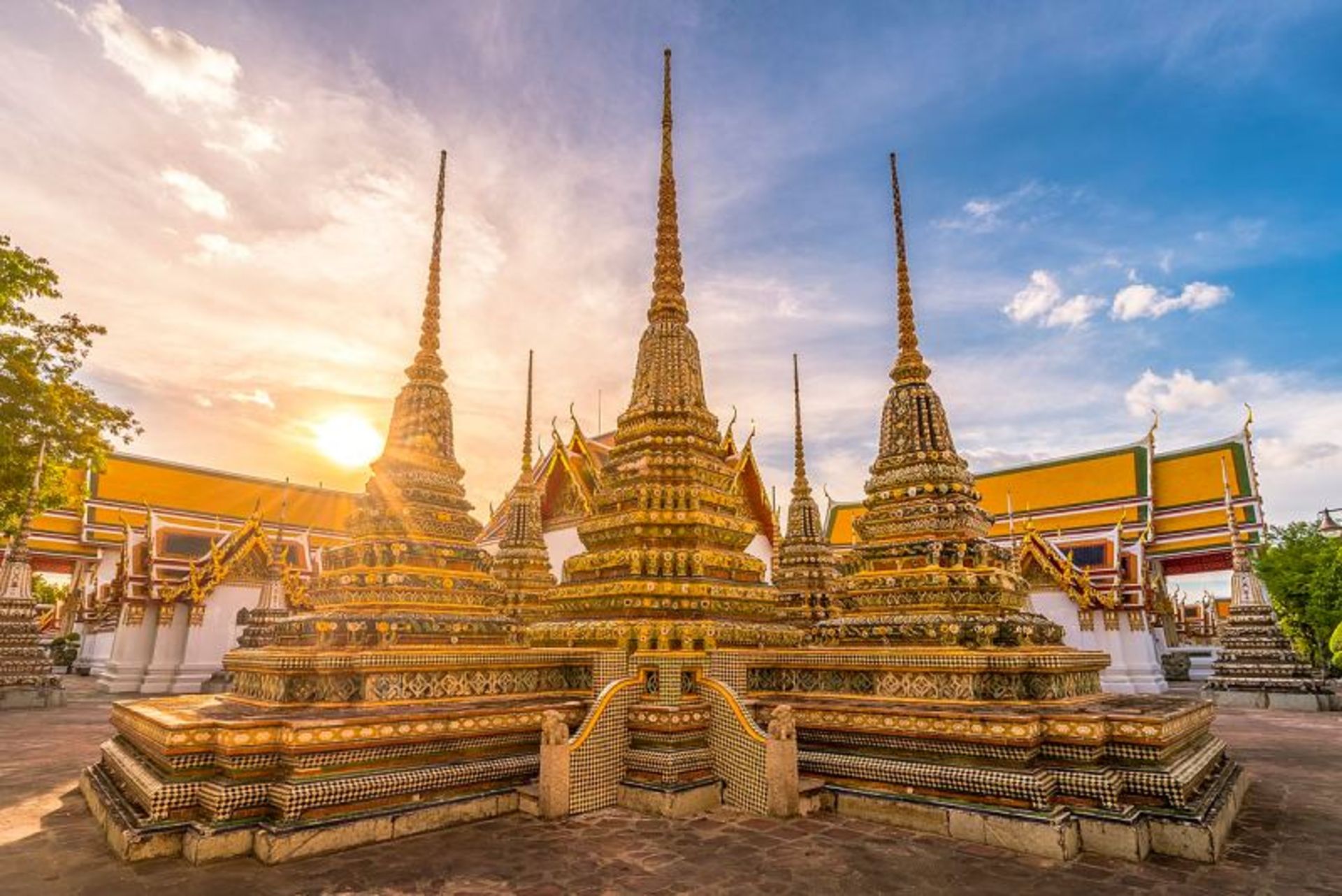 سازه های معبد وات پو تایلند