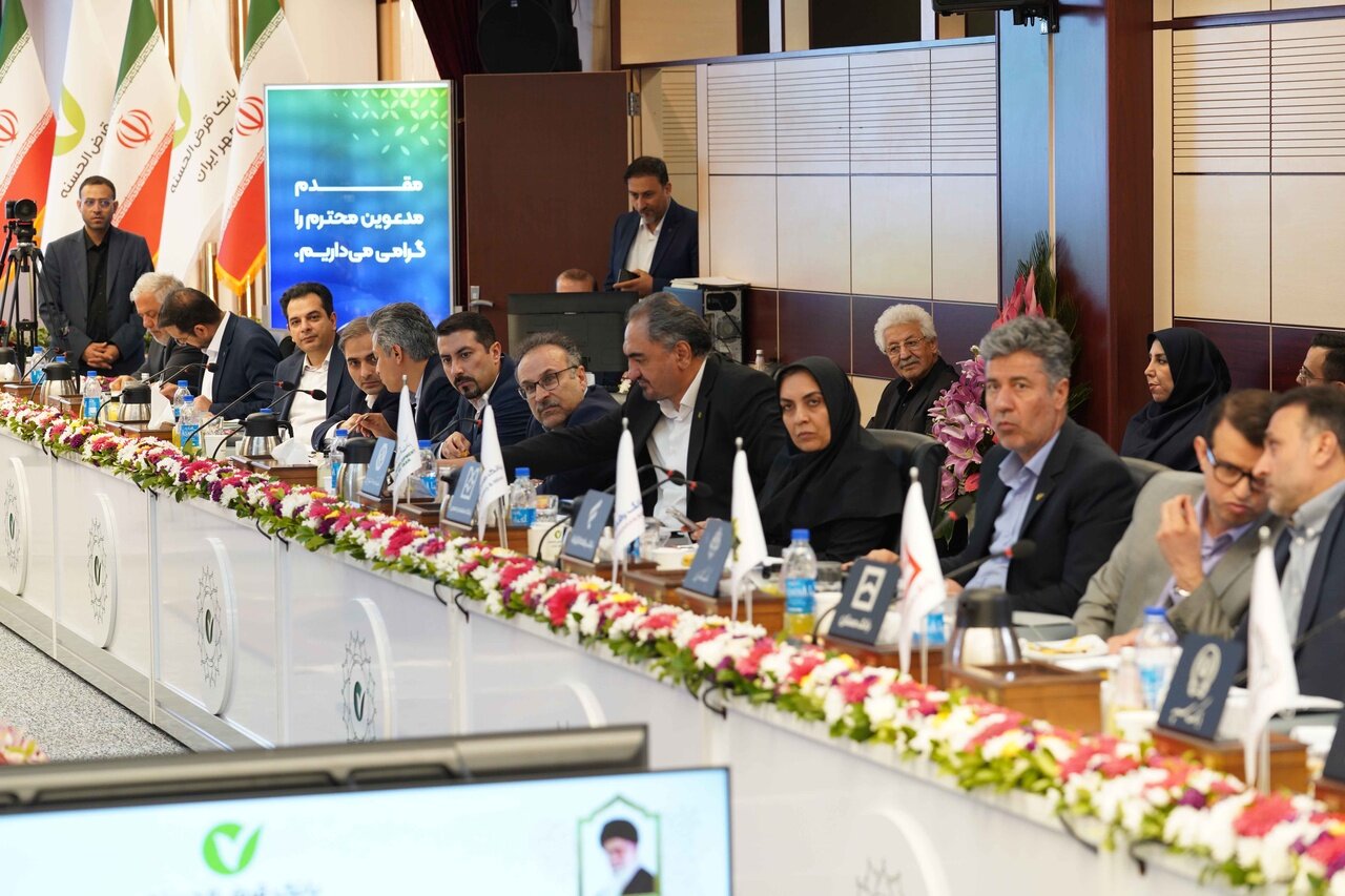 مُهر تأیید بر صورت‌های مالی بانک قرض‌الحسنه مهر ایران