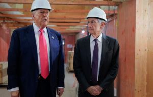 ترامپ از مقر فدرال رزرو بازدید می کند