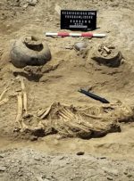 آرامگاه جنگجوی بلندقد با نیزه‌ای نادر در آذربایجان کشف شد