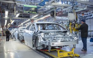 افزایش مجدد سرعت زیان‌دهی خودروسازان / چرا صنعت خودرو «قفل» شد؟